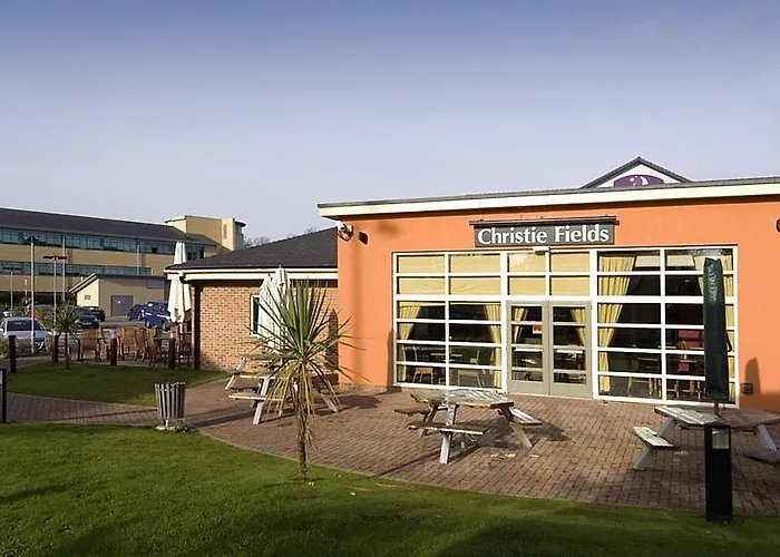 Premier Inn Premier Inn Manchester West Didsbury