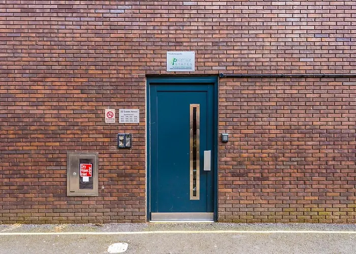 Loom St Villa Manchester