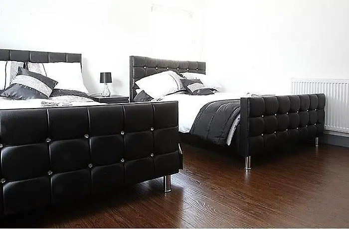 Lewis Apartment 3 Well Located Northern Quarter Sleeps Upto 8 Manchester