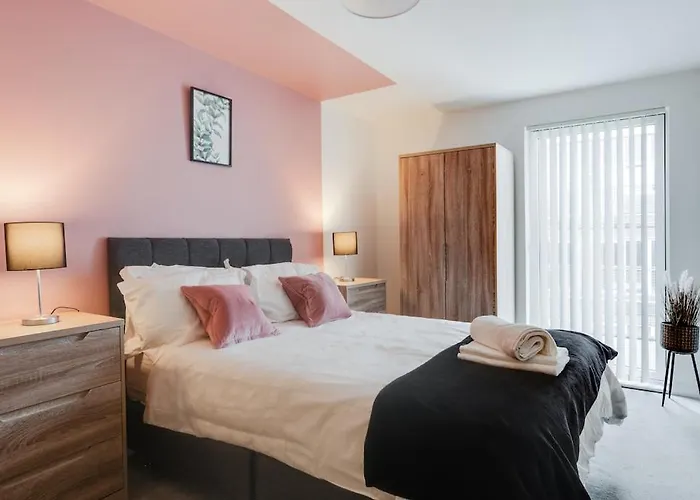 City Living Penthouse Apartment With Parking Manchester