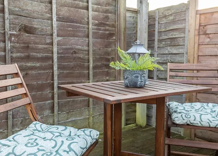 Beautifully Designed 3 Bed House - In Manchester