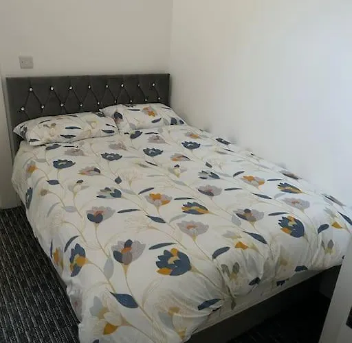 Modern 1 Bed Apartment In Salford Manchester