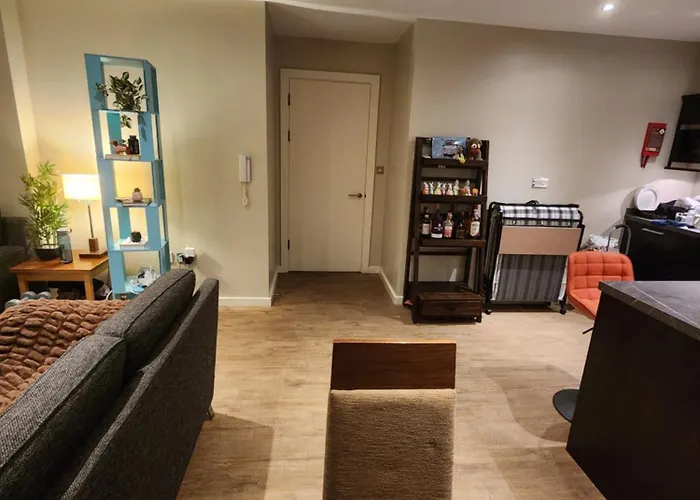 Joyful Abode - Live In The Heart Of Manchester Apartment