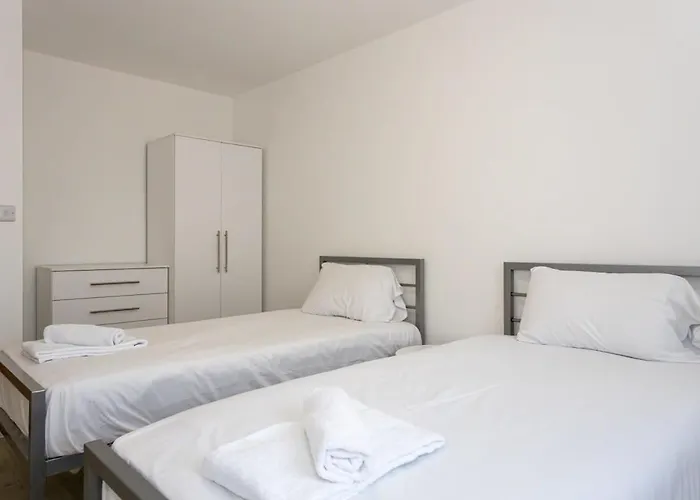 Stunning 2 Bed Apartment In Salford Amazing Views Manchester