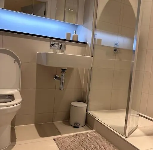 Stylish 2 Bedroom Apartment Manchester