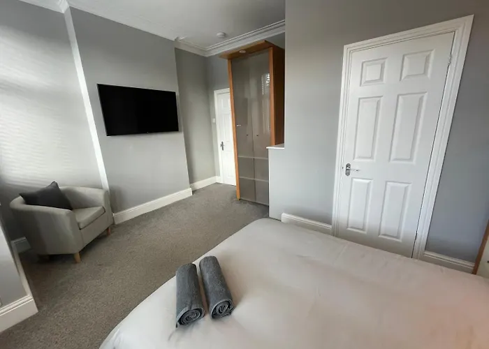 Delightful Home In Manchester
