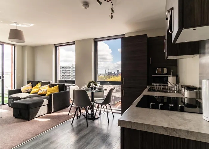 Prime Location 1 Bed Penthouse Apartment Manchester