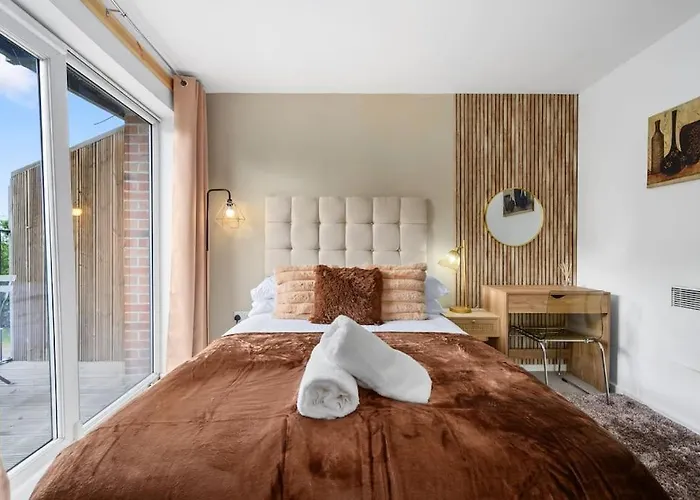 Cityfront Luxe Apt Near City Centre Facing Etihad & Coop Live, Free Parking Manchester