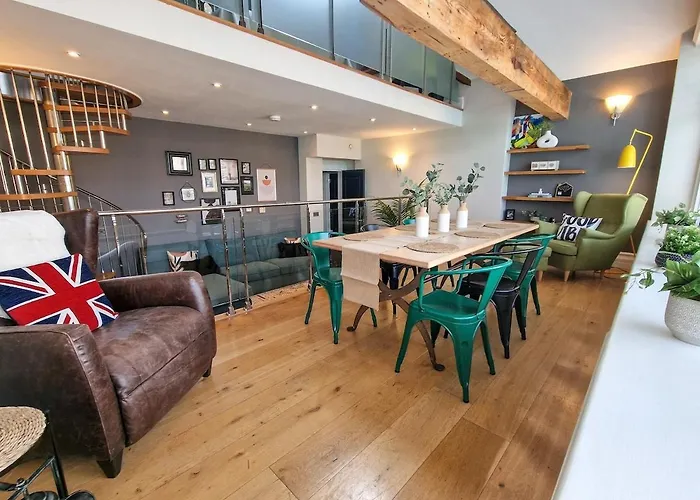3 Bed Piccadilly Duplex City Centre Manchester