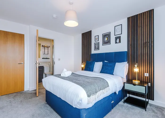 2Bed Duplex Apt Near Mediacity & City Centre, Easter Deals Now On Manchester