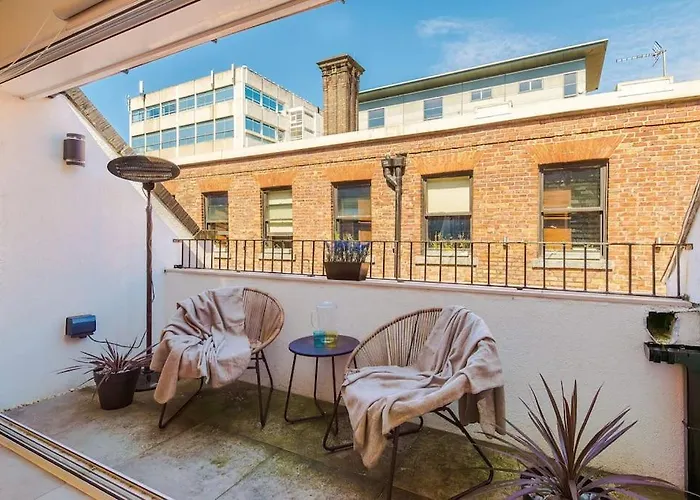 Incredible 3Bed Townhouse, Rooftop Patio, Sleeps 6 Manchester