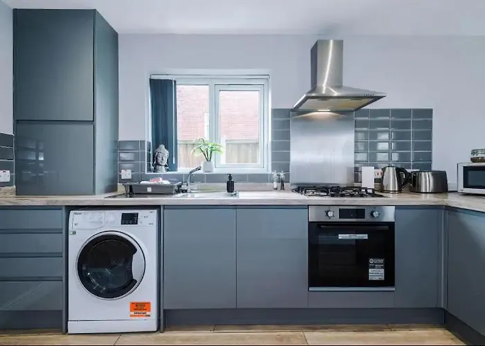 Lux 3 Bed 10 Mins From Centre - Parking & Netflix Villa Manchester