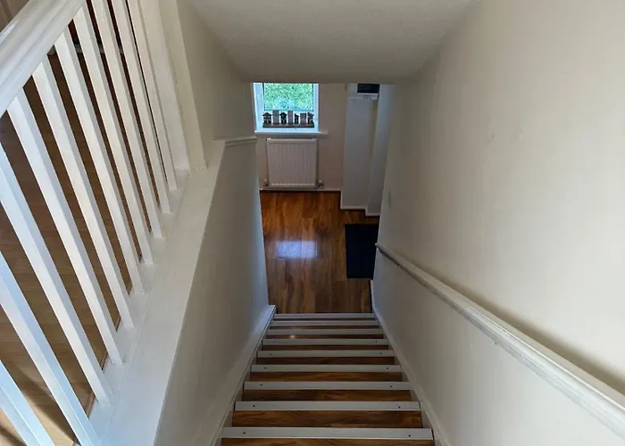 3 Bedroom Apartment Close To Manchester City Stadium And Coop Live