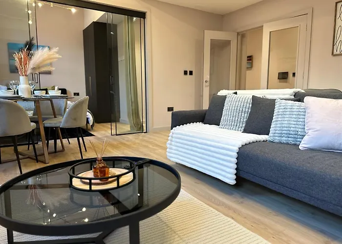 Stunning 2Br In Chinatown Apartment Manchester