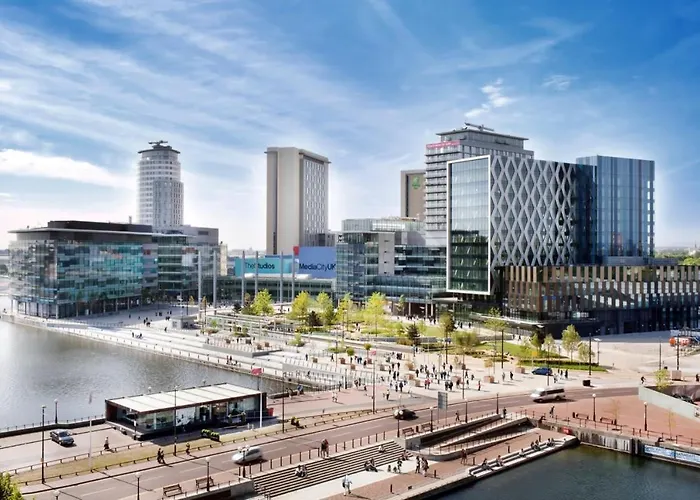 2 Bed Media City Flat Salford Quays Manchester