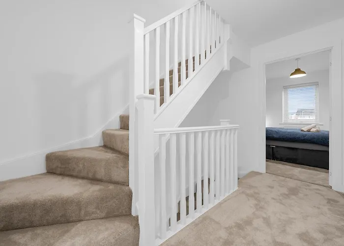 Luxurious Stylish Modern Home Manchester