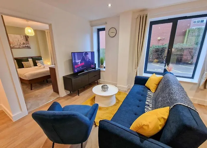 1 Bed Old Trafford Flat Free Parking Villa Manchester