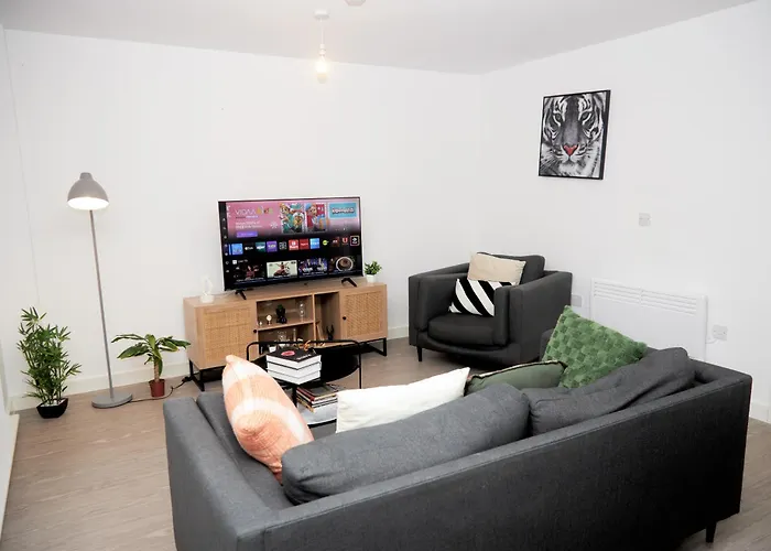 Obi'S House&Suites - Luxury 2Bed Duplex Apartment With Balcony Manchester