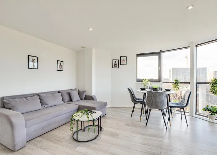 New Stylish City Apartment Free Parking Sleeps 5 Or 6 Manchester