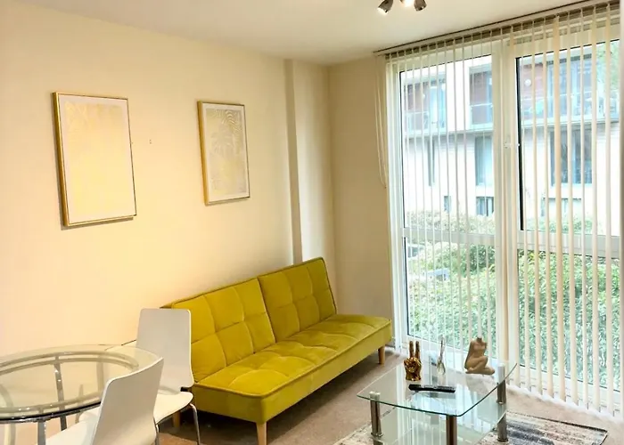 Entire Stylish Flat Manchester City Centre