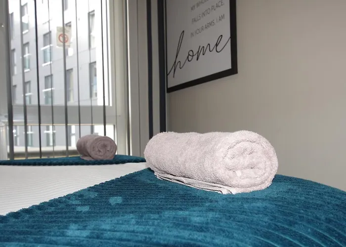 2Bed 2Bath Apartment Nr Old Trafford Parking Manchester