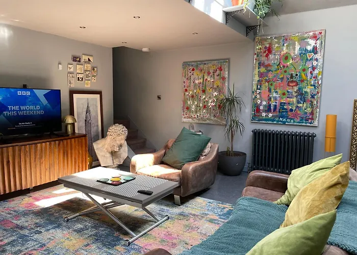 Quirky House Villa Manchester