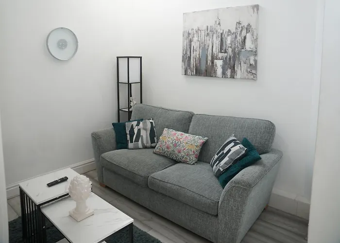 Affordably Elegant Apartments Close To Coop Live, Etihad Stadium And Manchester City Centre