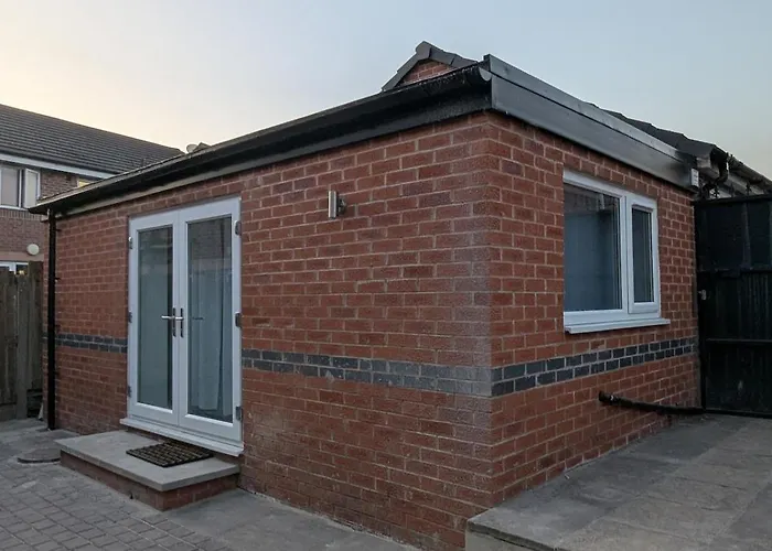 Newly Furnished Guest House Near City Centre Manchester