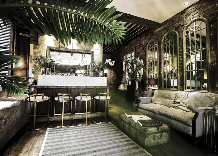 The Cow Hollow Hotel Manchester