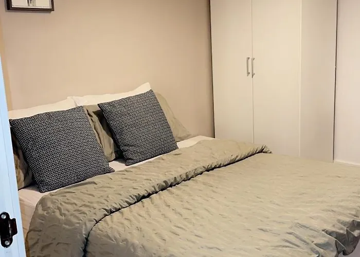 Cozy 2- Bed Apartment In The City Centre Manchester
