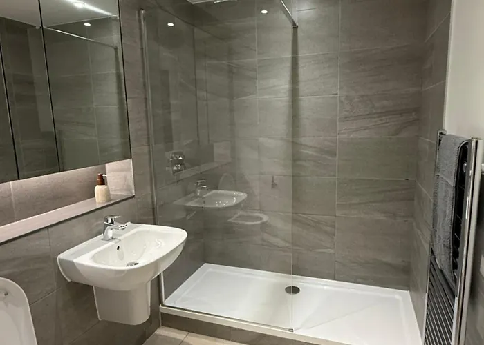 J&E Luxury Apartment Manchester