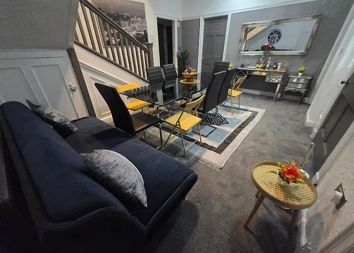 Luxury Cottage Stay Rooms Free Wifi Old Trafford Manchester