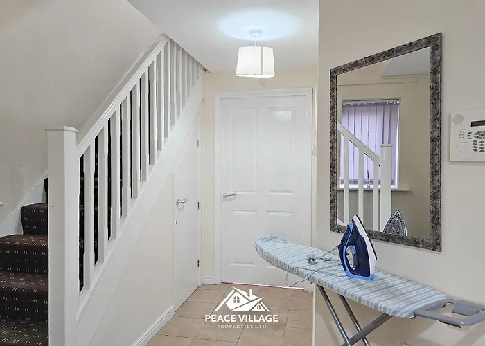 Ashton Co-Living - Private Room Self-Cater Manchester