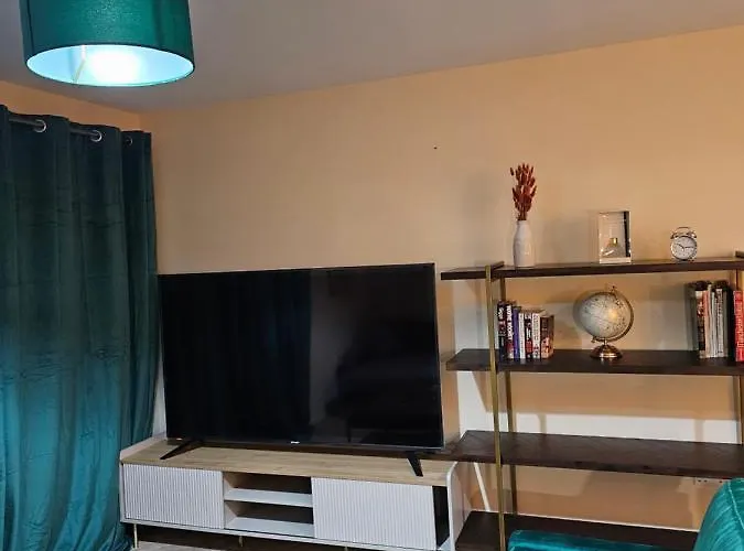 Waterfront, Ethihad Stadium Apartments