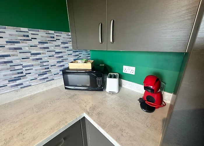 Adelphi Wharf Apartments By Beehosting