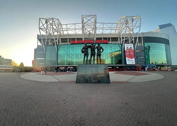 Hendham House - Near Etihad Stadium, Coop Live Arena, Ao Arena, Piccadilly Train Station & Manchester City Centre